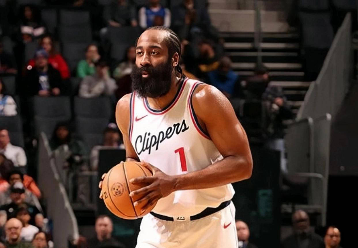 哈登关键节点比分优势明显，中国队带队取胜！